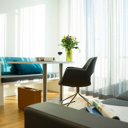 Seven Hotel + Boardinghouse Херцогенаурах Екстериор снимка